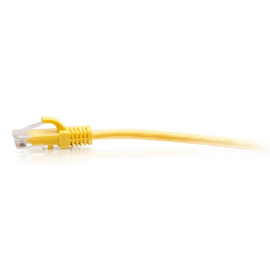 C2G Câble de raccordement Ethernet fin Cat6a non blindé (UTP) avec protection anti-accrochage de 3 m - Jaune C2G Câble de raccordement Ethernet fin Cat6a non blindé (UTP) avec protection anti-accrochage de 3 m - Jaune