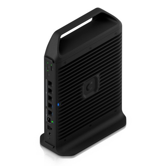 Ubiquiti UCG-Industrial entrée et régulateur 1000, 2500, 10000 Mbit/s
