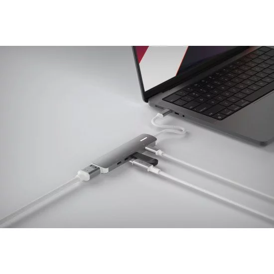 LINQ byELEMENTS 5in1 Pro USB-C 10Gbps Multiport Hub with 4K HDMI LINQ byELEMENTS 5in1 Pro USB-C 10Gbps Multiport Hub with 4K HDMI
