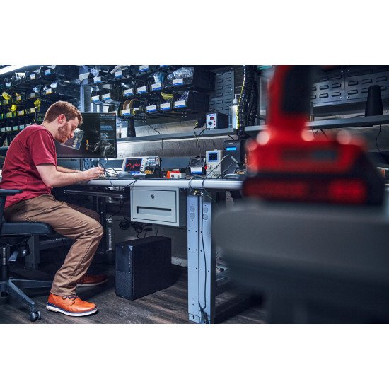 HP Z2 Tower G9 Workstation Intel® Core™ i7 i7-14700K 32 Go DDR5-SDRAM 1 To SSD Windows 11 Pro Station de travail Noir