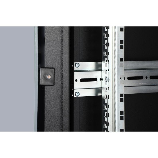 Digitus Armoire réseau série Unique - 600x600 mm (l x p) Digitus Armoire réseau série Unique - 600x600 mm (l x p)