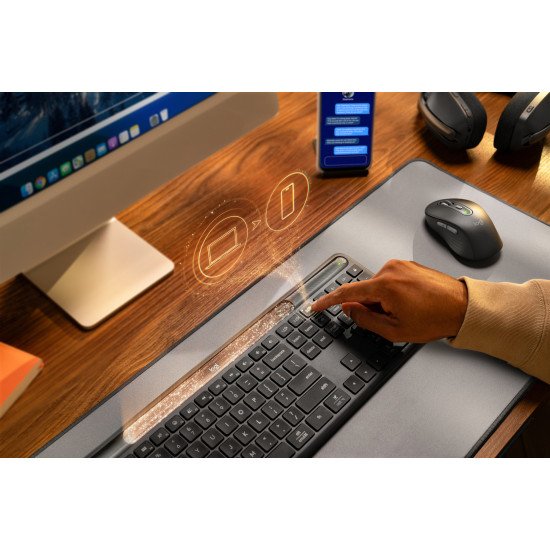 Logitech Signature Slim Solar+ K980 clavier Universel RF sans fil + Bluetooth QWERTY Italien Graphite