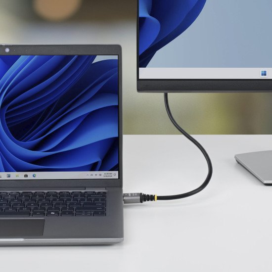 StarTech.com Câble HDMI Ultra Haut Débit Certifié de 30cm, 8K 60Hz/4K 120Hz, Câble HDMI 2.1 avec HDR10+/eARC, 48 Gbps, Câble HDMI 8K pour Moniteur/Téléviseur/Écran, Gaine TPE Flexible