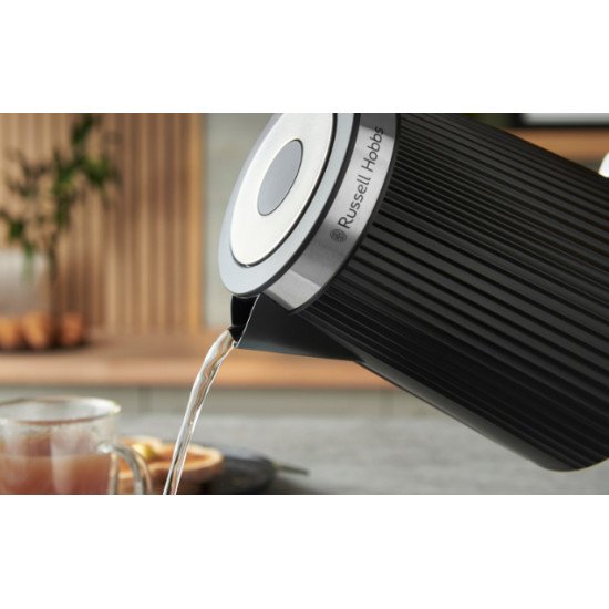 Russell Hobbs Brontë bouilloire 1,7 L 3000 W Noir